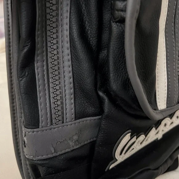 Vespa Black Backpack with multiple pockets, heavy duty zippers. Faux leather - Picture 10 of 14